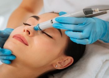 HydraFacial Fridley: Is This Treatment for You and What Can You Expect from It